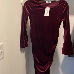 Maternity dress in stretch velvet